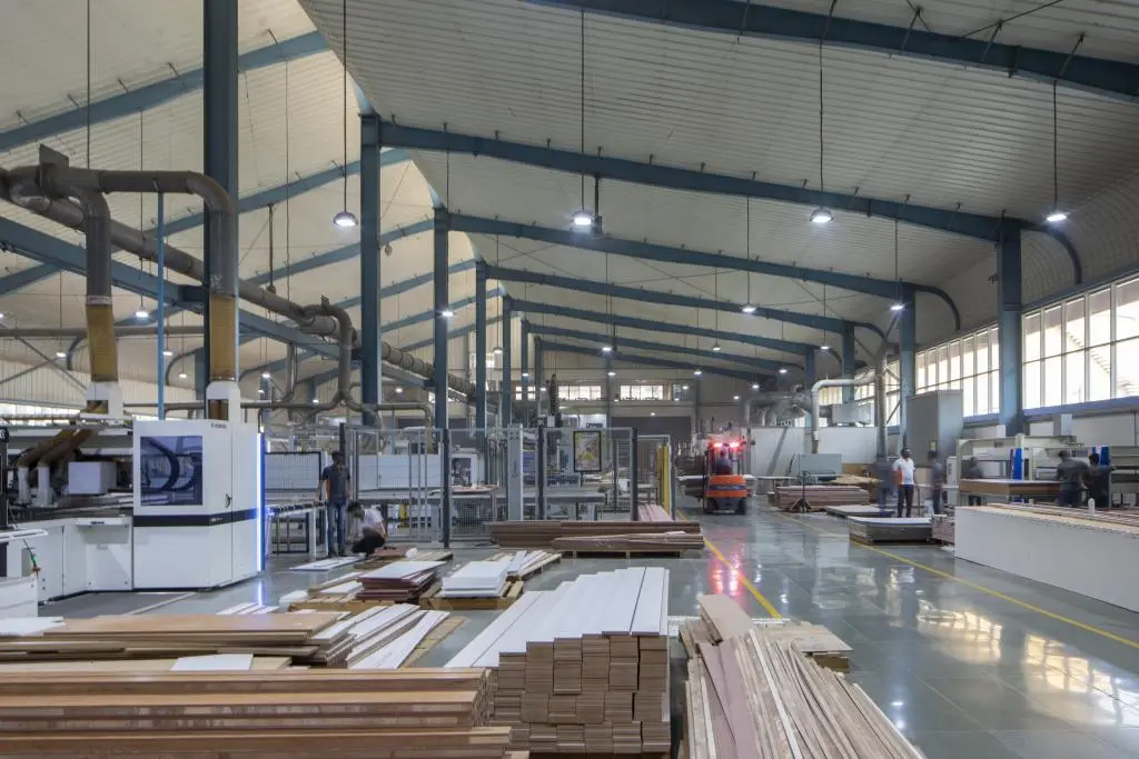 Desfur Craft Warehouse & Dispatch — Truck Loading
